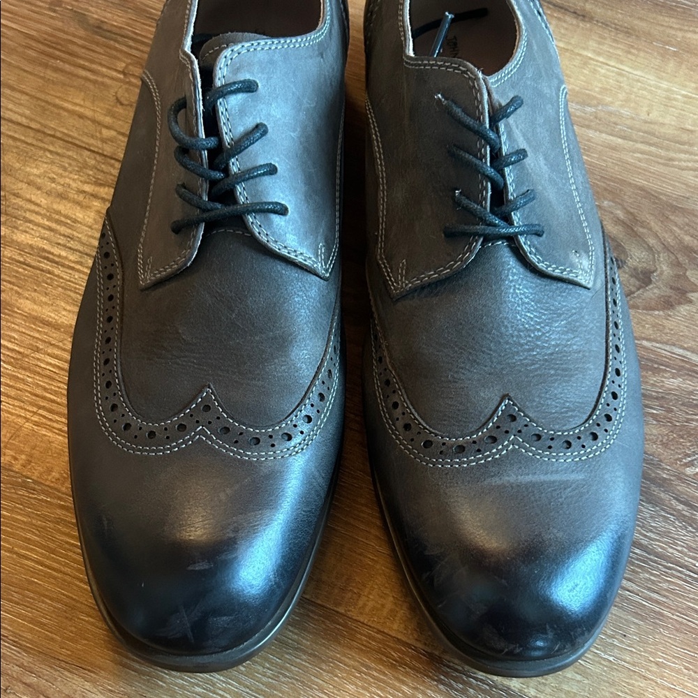 John Varvatos USA Men’s Wing Tip Dress Shoes size 10.5